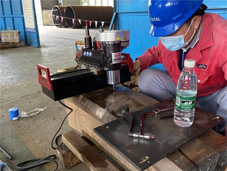 Portable Milling Lathe KMM300 Keyway Milling Machine Tool On Situ Machining